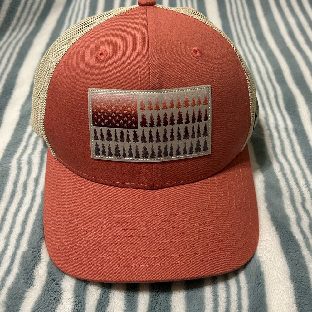 Columbia Brown and Tan Hat with Patch
